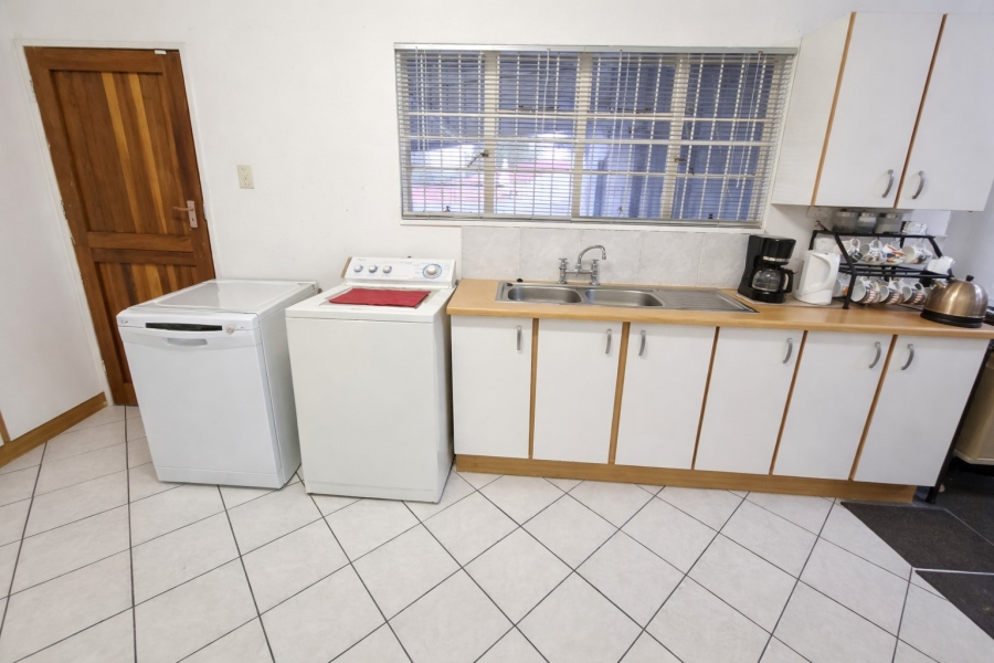 4 Bedroom Property for Sale in Noordhoek Free State